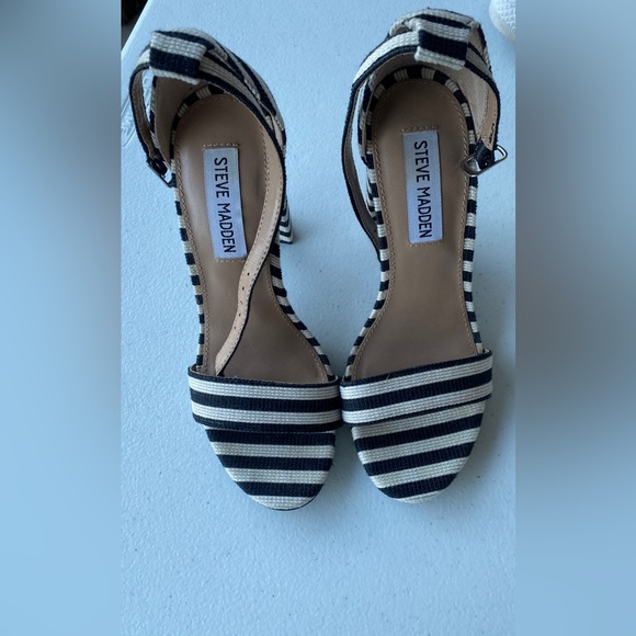 Steve Madden heels - Picture 1 of 2
